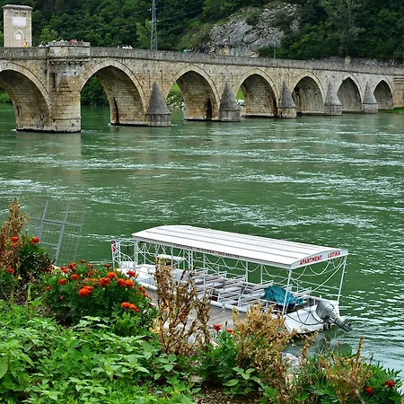 アパート Lotika *