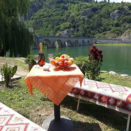 Lotika アパート Višegrad