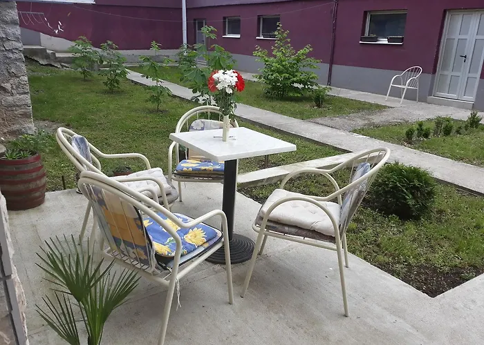 شقة لوتيكا *